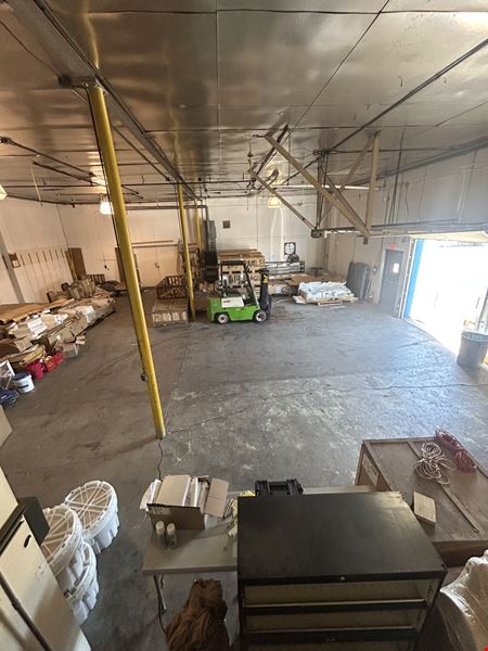 Industrial Flex Space/Warehouse on 165th