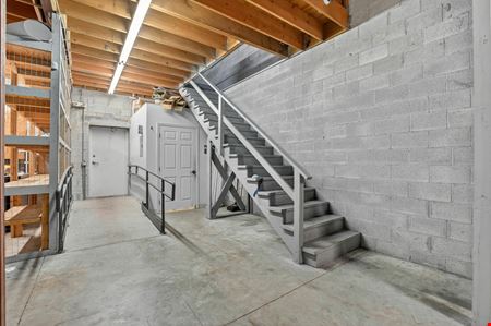 13 SW 10th St