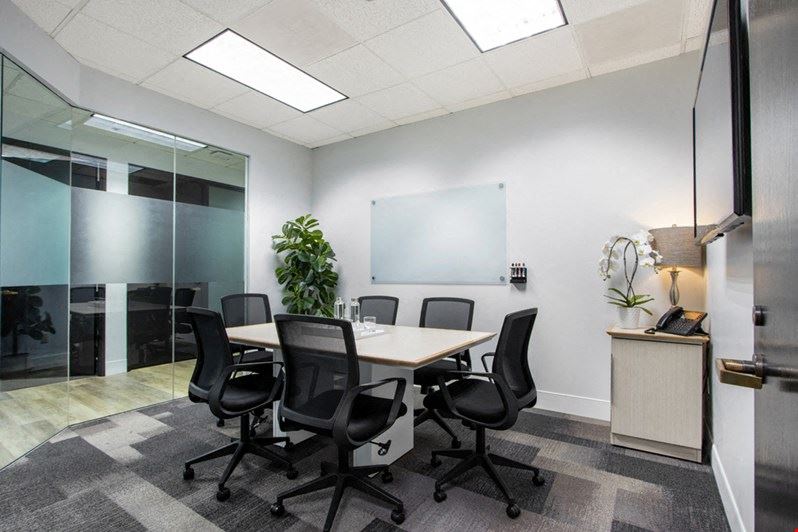 Premier Workspaces - CTR - Irvine Centerstone Plaza