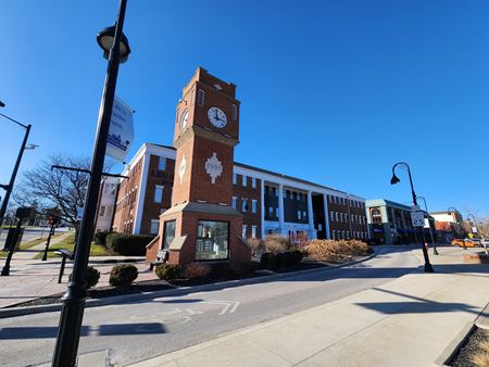 Retail space for Rent at The Legacy Building in Cuyahoga Falls