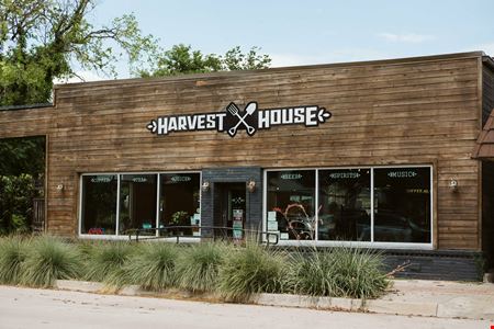 Commercial space at 331 E Hickory St in Denton