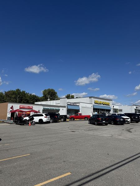 Retail space for Rent at Foxwood Shopping Center in Kansas City