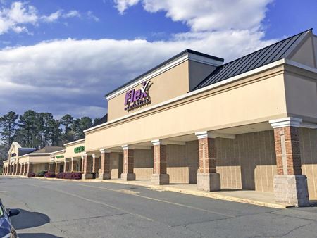 Retail space for Rent at Lake Wylie Plaza in Lake Wylie