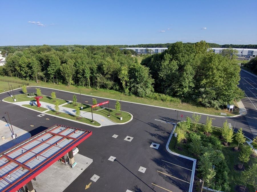 Listing #16 - Commerce Center, Lot 2