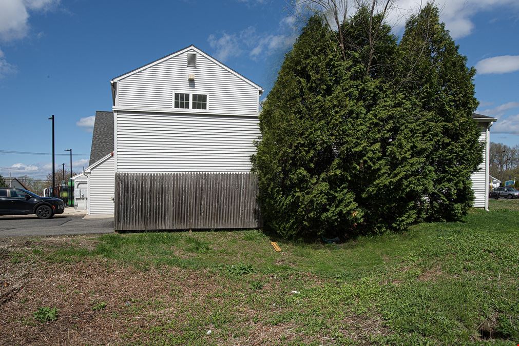 227 Russell St