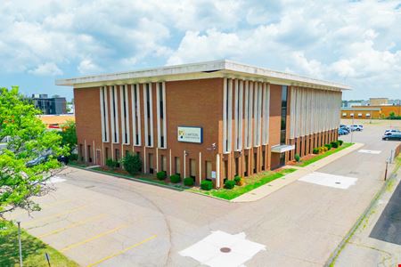 Commercial space at 20820 Greenfield Rd in Oak Park