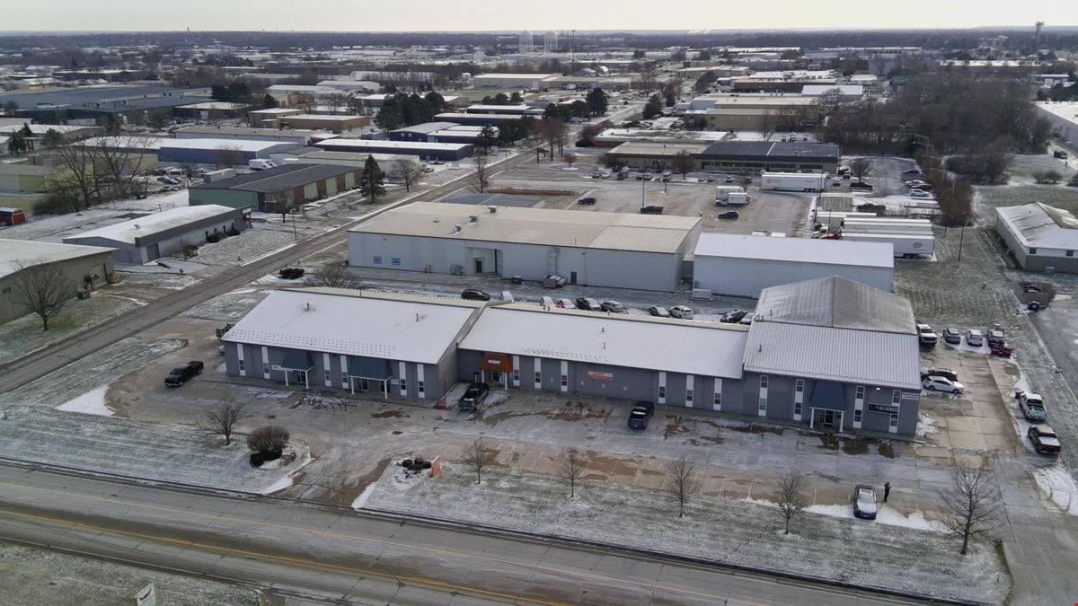 2210 W Townline Rd