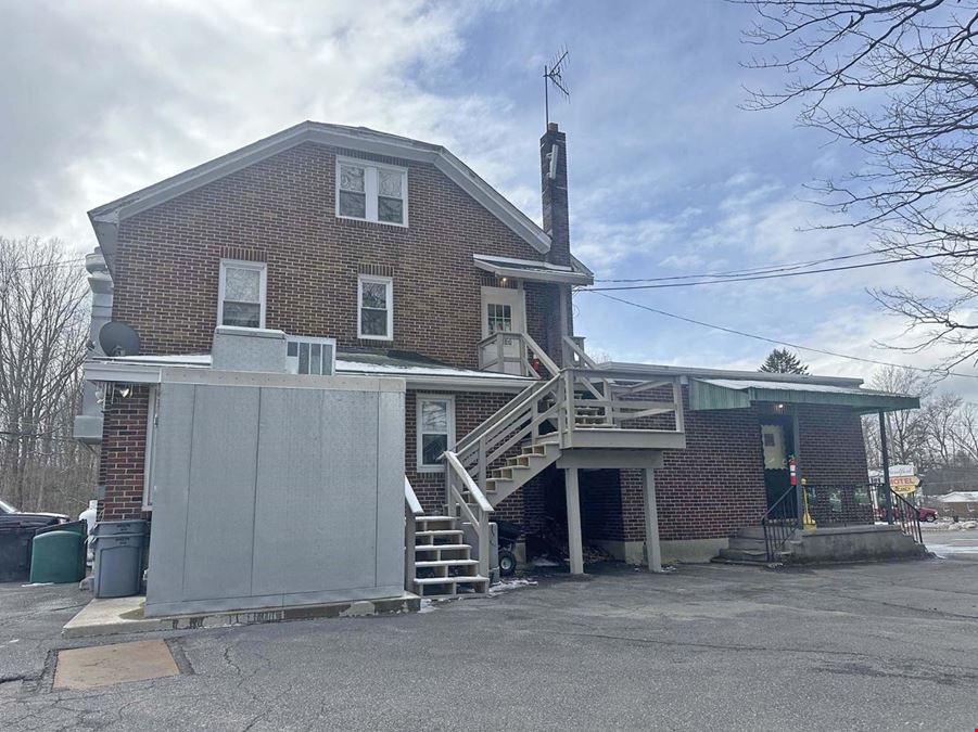 982 Center Street