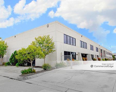 Industrial space for Rent at Zuma Business Park in Buena Park