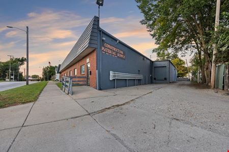 High-Visibility Industrial Space Built for Business