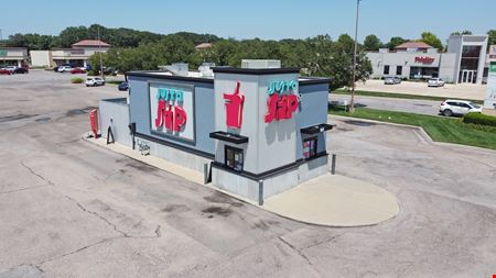 DRIVE-THRU KIOSK BUILDING