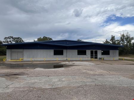 Retail space for Sale at Splendora, TX - Old HWY 59 N -Retail/Warehouse For Sale in Splendora