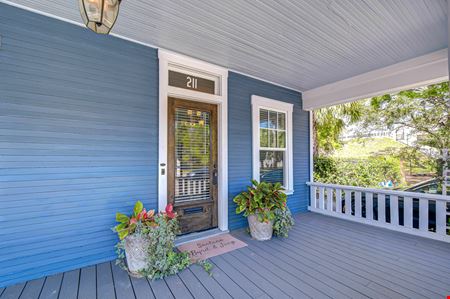 Hyde Park Office - 211 S. Boulevard