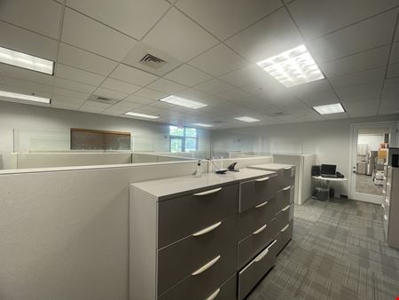 6810-6820 Lyons Technology Center