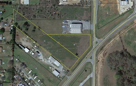 Commercial space at Hwy 247 Conn (Watson Blvd) in Byron