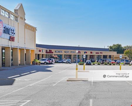 Retail space for Rent at Pavillion West in Dallas