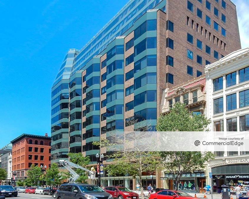 One Exeter Plaza