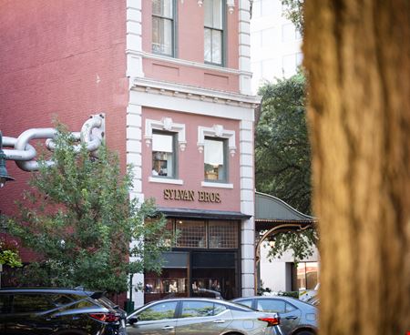 1500 Main St