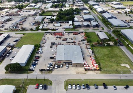 Industrial space for Rent at 14,822 SF Grade-Level on Paved 2.20-Acre Fenced Lot in Fort Worth