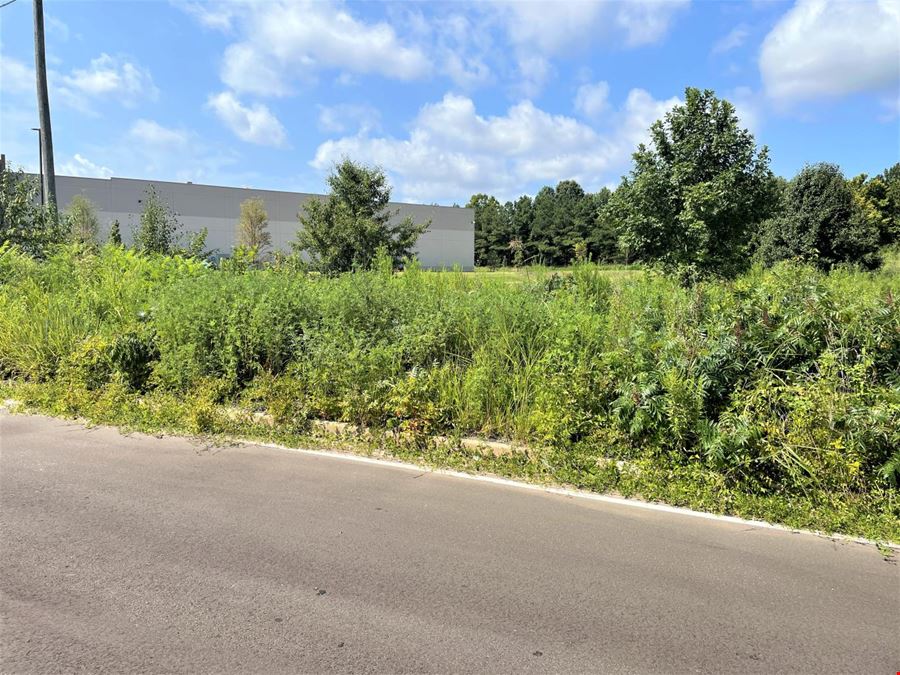 .72 AC - Frontage Road - Whitebrook Subdivision, Olive Branch, MS