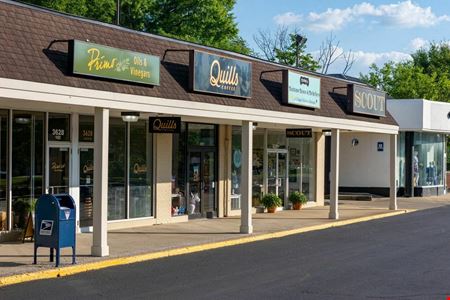Chenoweth Plaza Shopping Center - Space for Lease