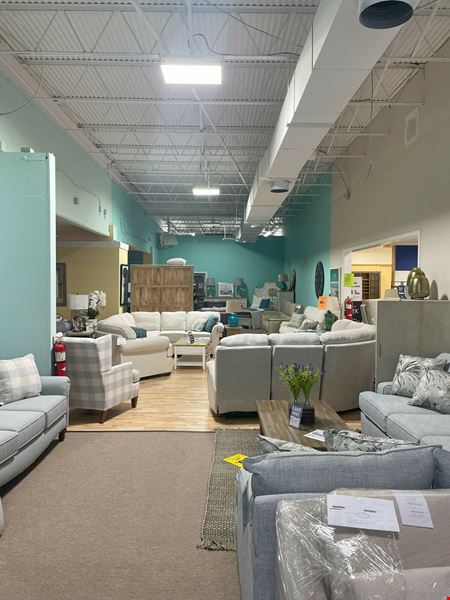 Talbot Town Shopping Center - 218 N. Washington Street