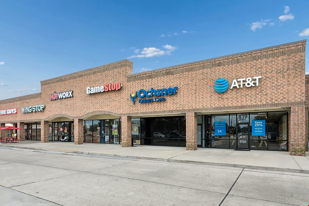 Chateau Commons Retail for Lease