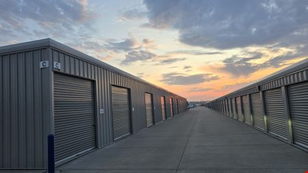 MORE SPACE STORAGE