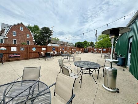 3922 Main St