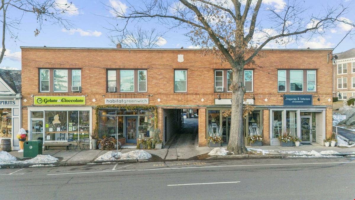 232 E Putnam Ave