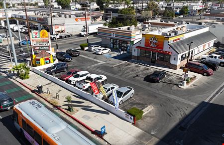 Fixturized Restaurant in 7 Eleven + El Pollo Loco Anchored Center