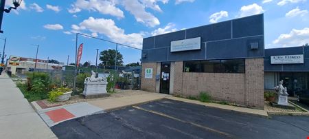 Units Available | Forest Park Retail Shopping Center