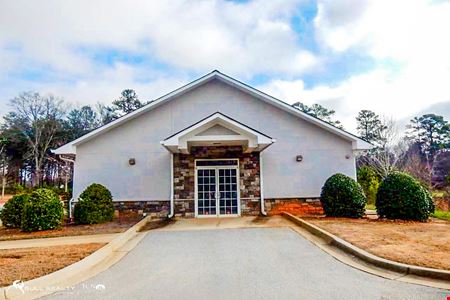 12 Unit Healthcare Facility | ±8,878 SF | For Lease