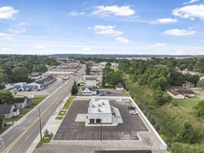 1,221 SF Upscale Retail Space Next to High Traffic Subway