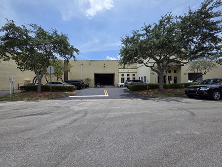 Industrial space for Sale at Cantel West Unit for Sale in Doral