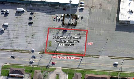 Livingston Court Shopping Center