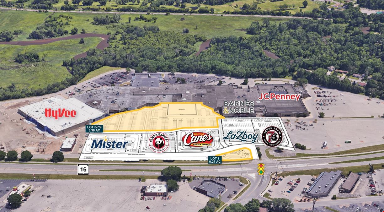 Valley View Mall | Former Macy's Box