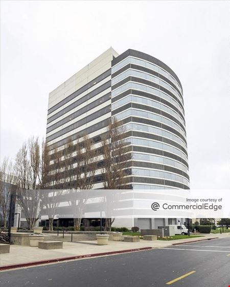 Gateway Commons - 601 Gateway