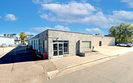 Office space for Rent at 2360 S Delaware St in Denver
