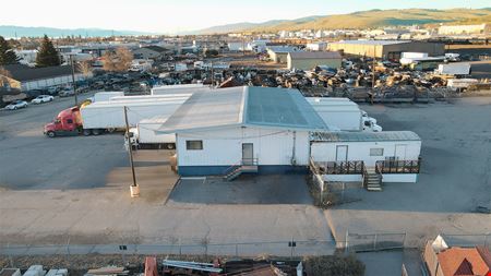 2602 Industry St
