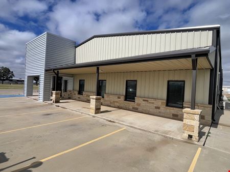 11616 U.S. 87 FOR LEASE 14,000 Sf Office Warehouse LOCATED on Future Port to Plains US HWY 87 Frontage!