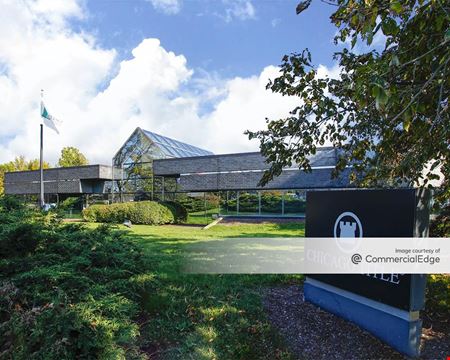 Office space for Rent at Crossroads Corporate Center - 20825 Swenson Drive in Waukesha
