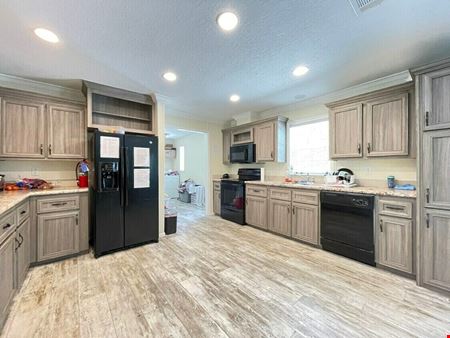 5902 NW 1st Place