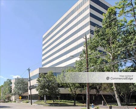 Commercial space at 515 Post Oak Blvd in Houston