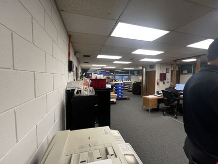 14,994 SF Industrial Building