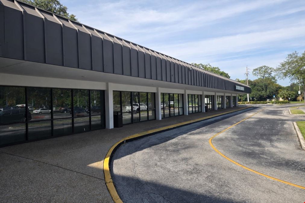3740 Beach Blvd | Office & Retail