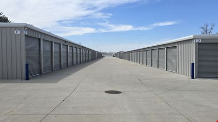 MORE SPACE STORAGE