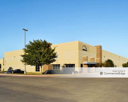 Industrial space for Rent at Lakeside Commerce Center - 1600 Lakeside Pkwy in Flower Mound