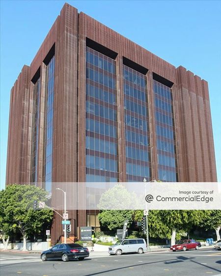 Office space for Rent at 4929 Wilshire Blvd in Los Angeles