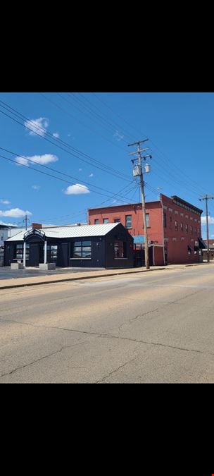 68 E Elm St